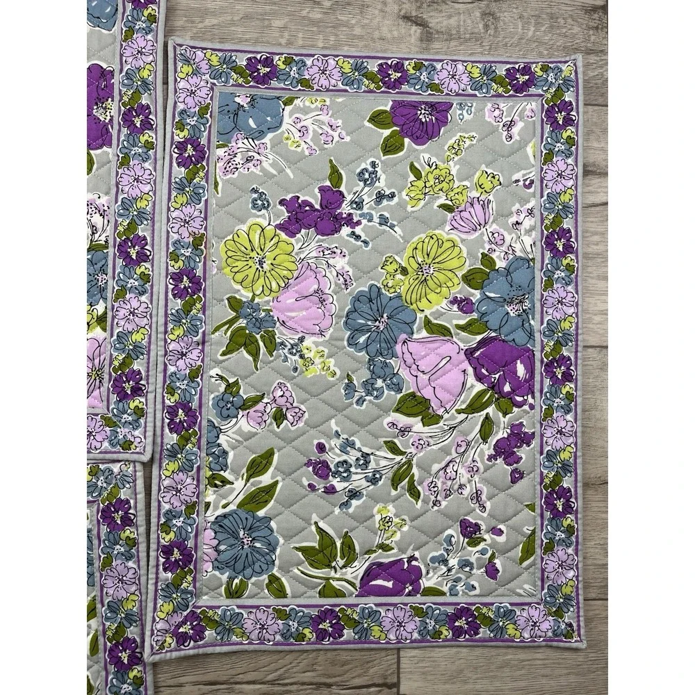 Vera Bradley Quilted Placemats (5) Set‎ Print: Watercolor